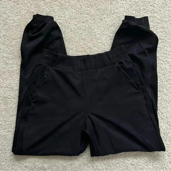 ATHLETA Brooklyn Lined Camo Jogger Pant Black Size 0 #985549 $99 Active Outdoor - Picture 3 of 16